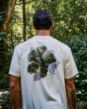 Off White Men's Billabong Pupukea Camo Short Sleeve T-Shirt | 056718DKQ