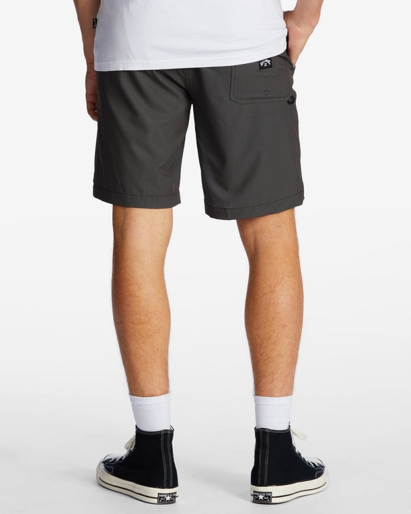 Bordeaux Men's Billabong Surftrek Trail Technical Elasticized Shorts | 062147QPF