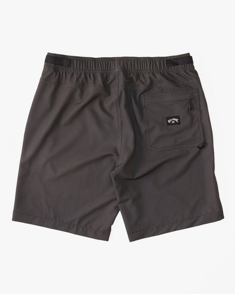 Bordeaux Men's Billabong Surftrek Trail Technical Elasticized Shorts | 062147QPF